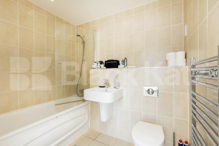 2 bed 2 bath property within a beautifully designed development in highbury  Highbury Stadium Square, Highbury